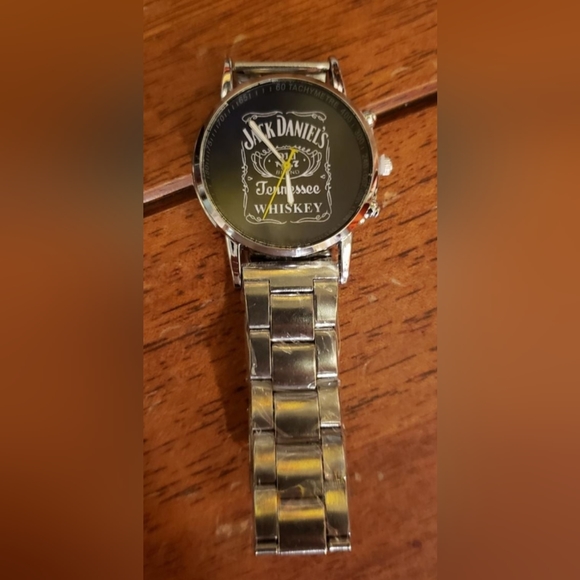 Jack Daniels Mens Adult Analog Wrist Watch With Metal Band - Picture 2 of 3